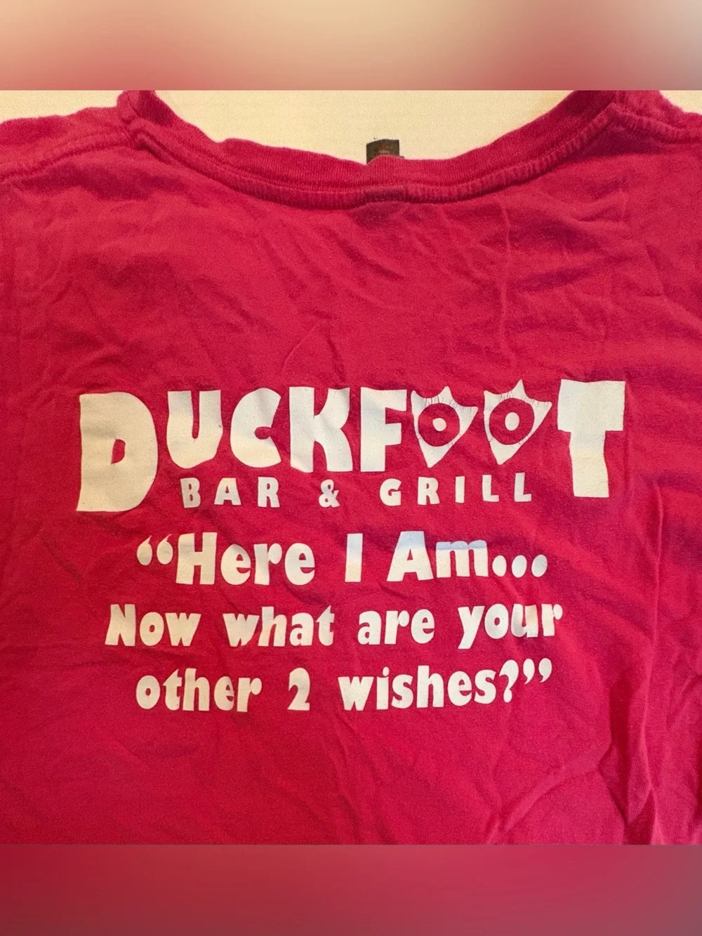 Duckfoot Short Sleeve V-Neck Tee in Raspberry Pink